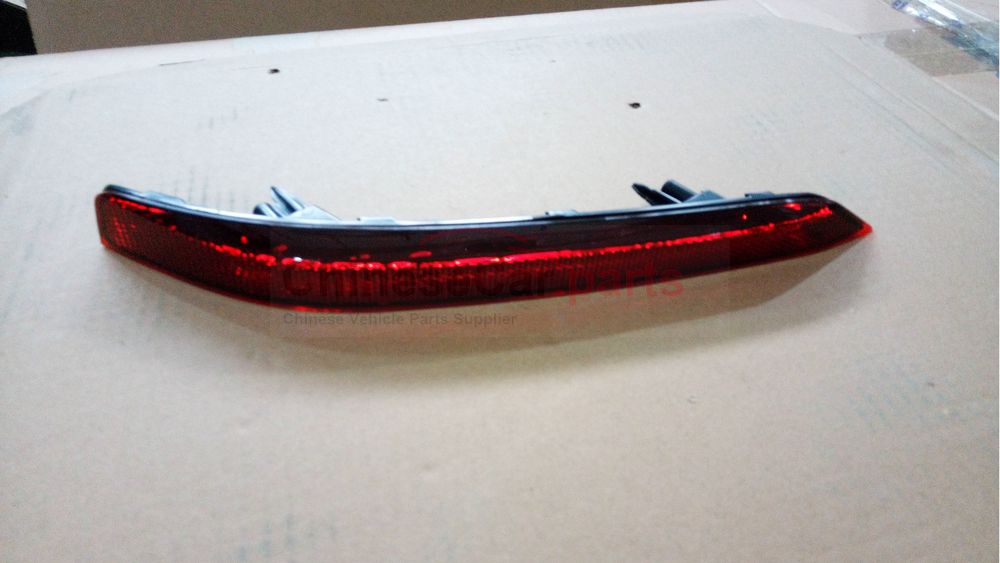 Rear reflex reflector
