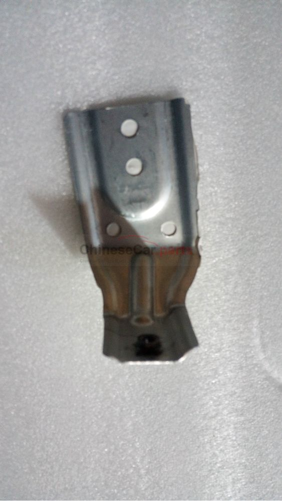 Front fender bracket