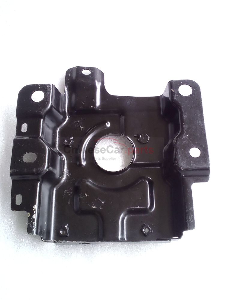 Rear support of battery tray