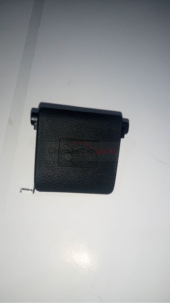 Introducing a lid handle