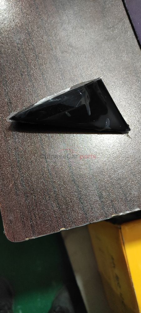 Reverse mirror triangle