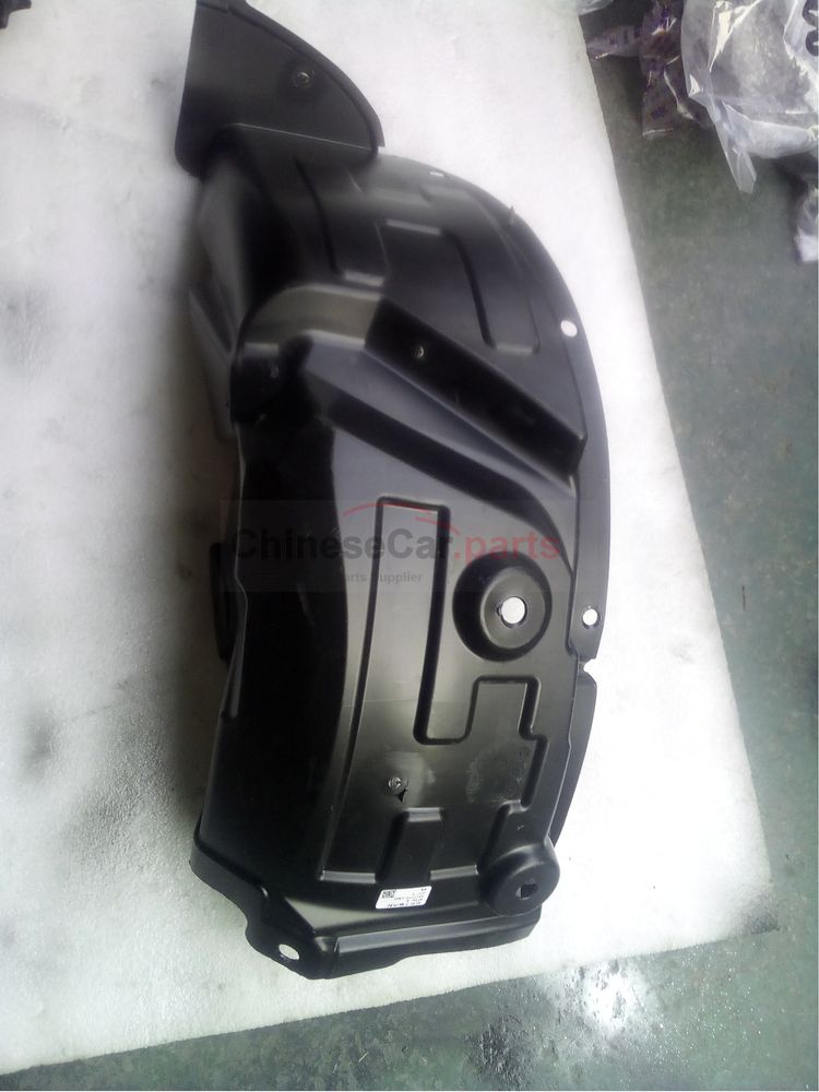 Rear fender lining