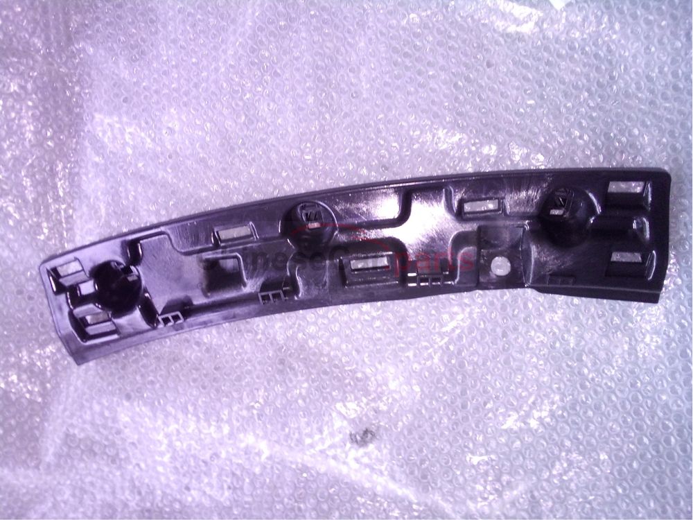 Front fender guard bracket