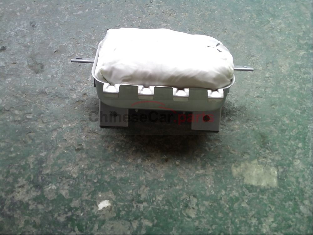 Auxiliary airbag