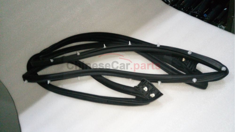 Door sealing strip