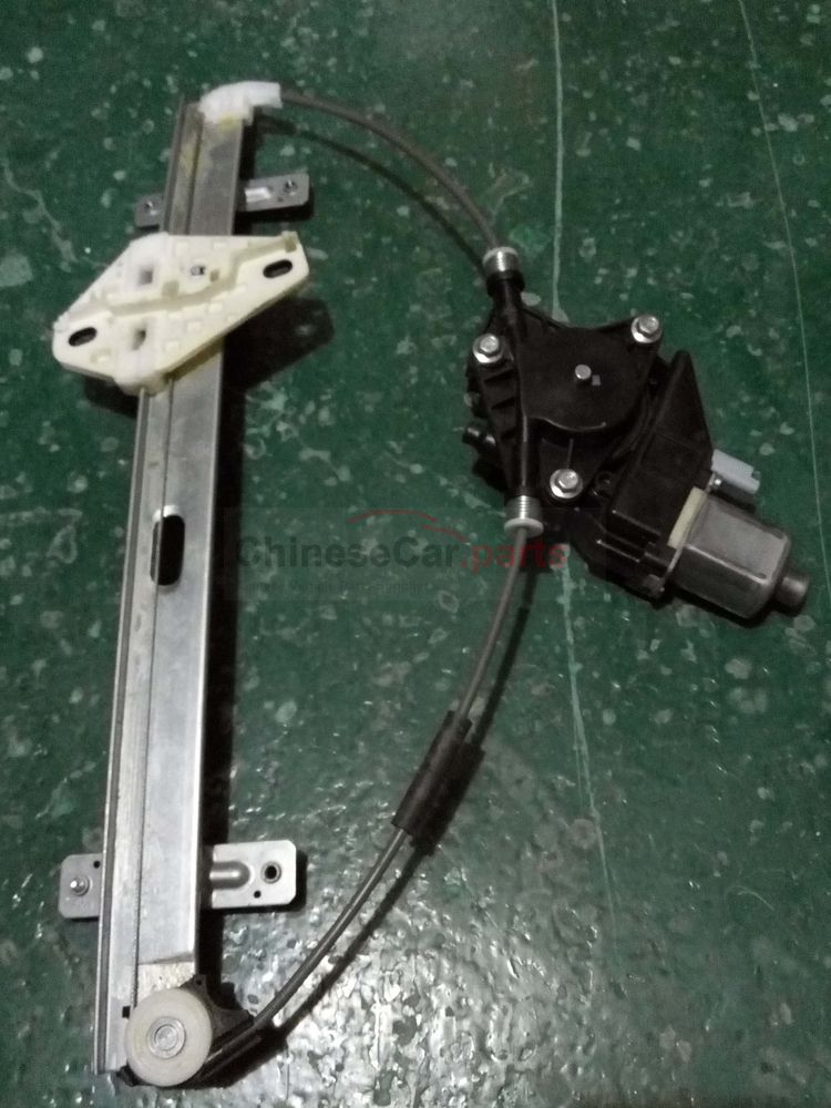 Rear door shaking machine