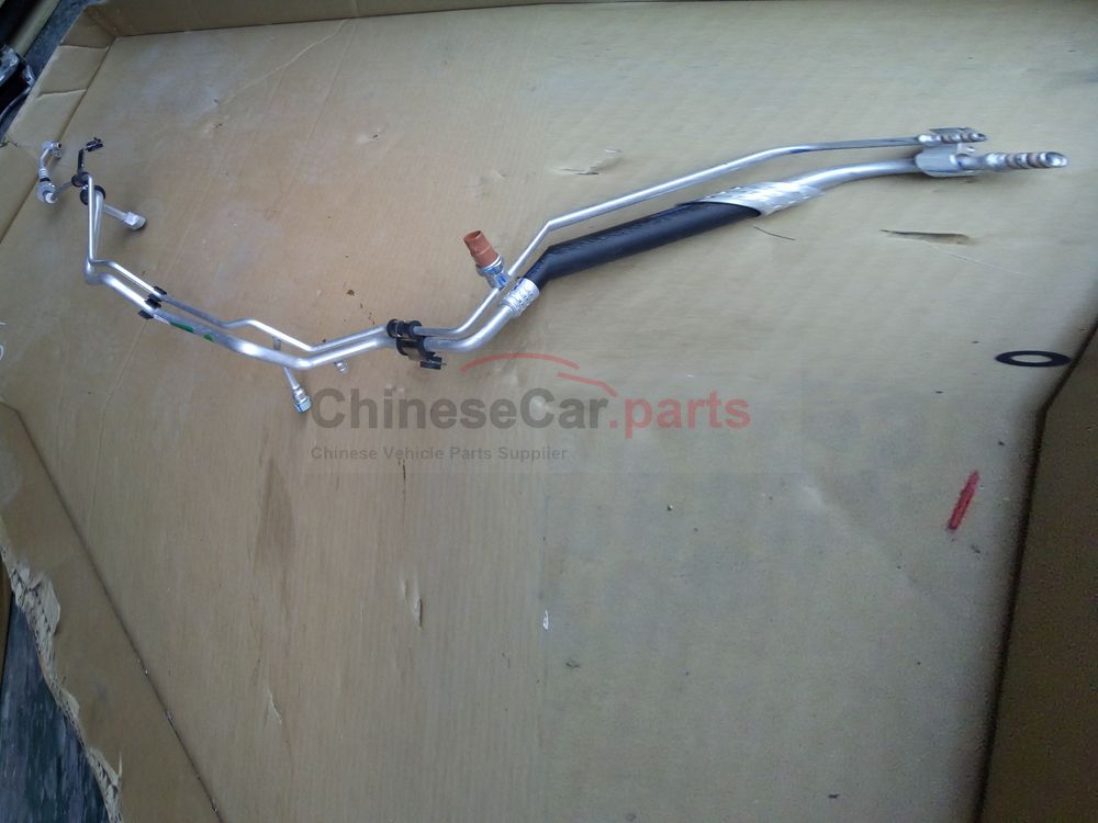 Air conditioning pipe - evaporator connecting pipe