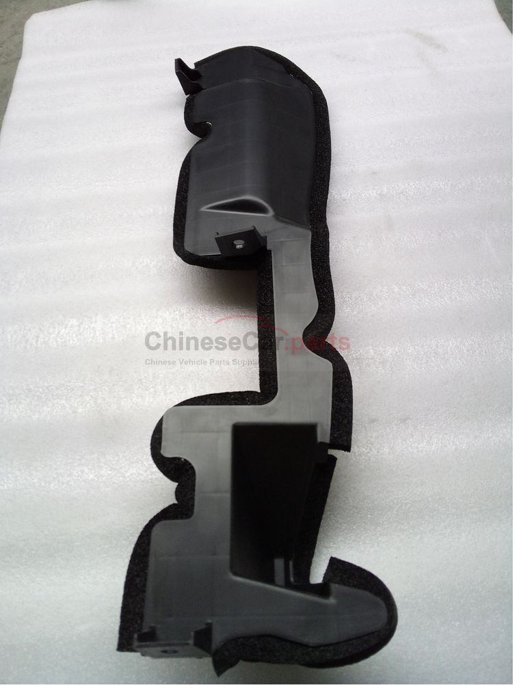 Condenser air deflector