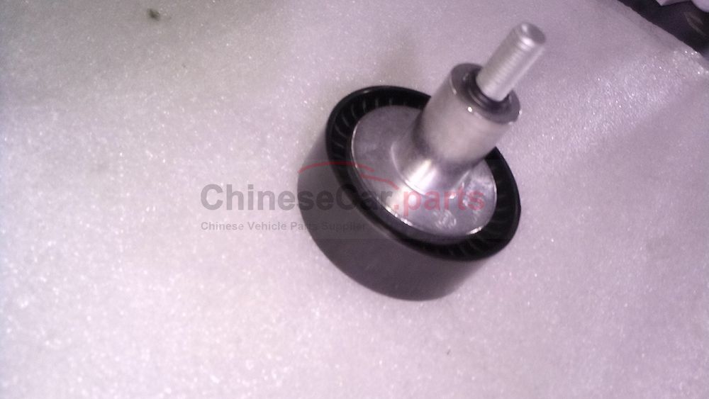 Air conditioning tensioning wheel