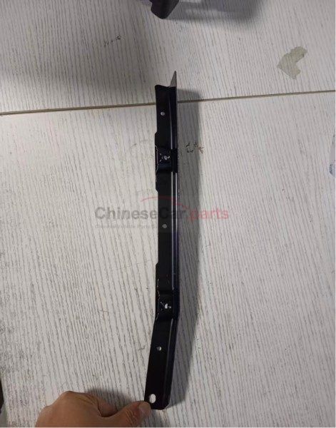 RIGHT REAR BUMPER BRACKET