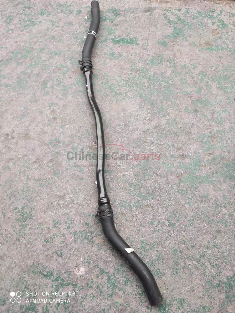 Carbon canister desorption connecting pipe