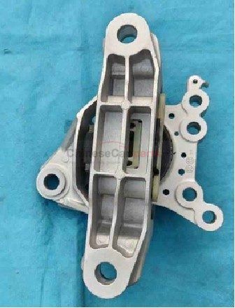ENGINE MOUNTING RH