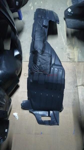 R FRONT WHEEL LINING