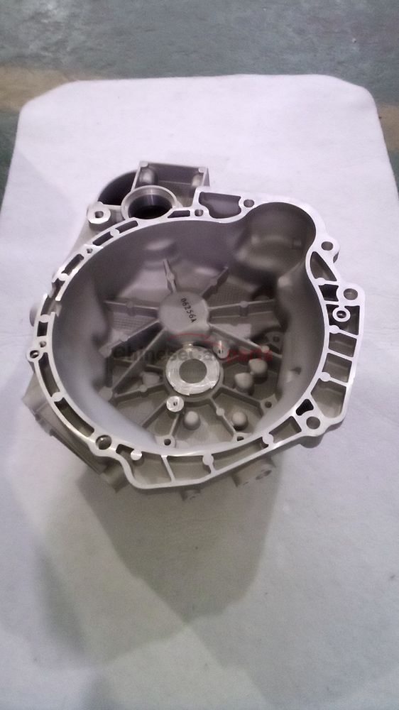 Transmission case