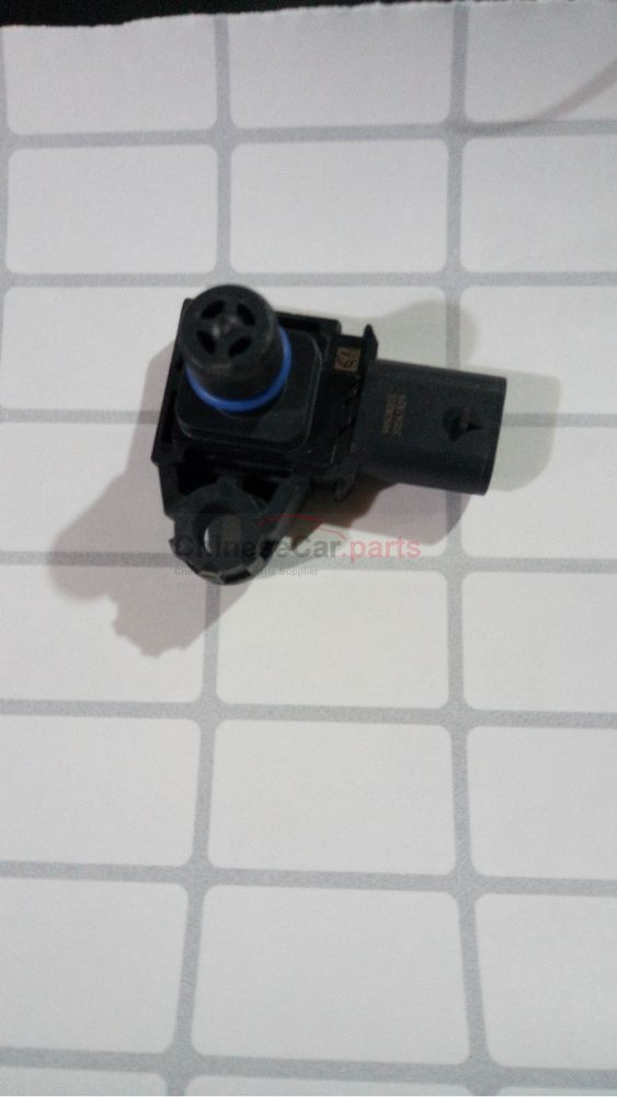 Vacuum pressure sensor