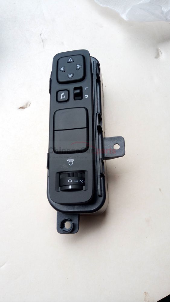 Button switch installation box